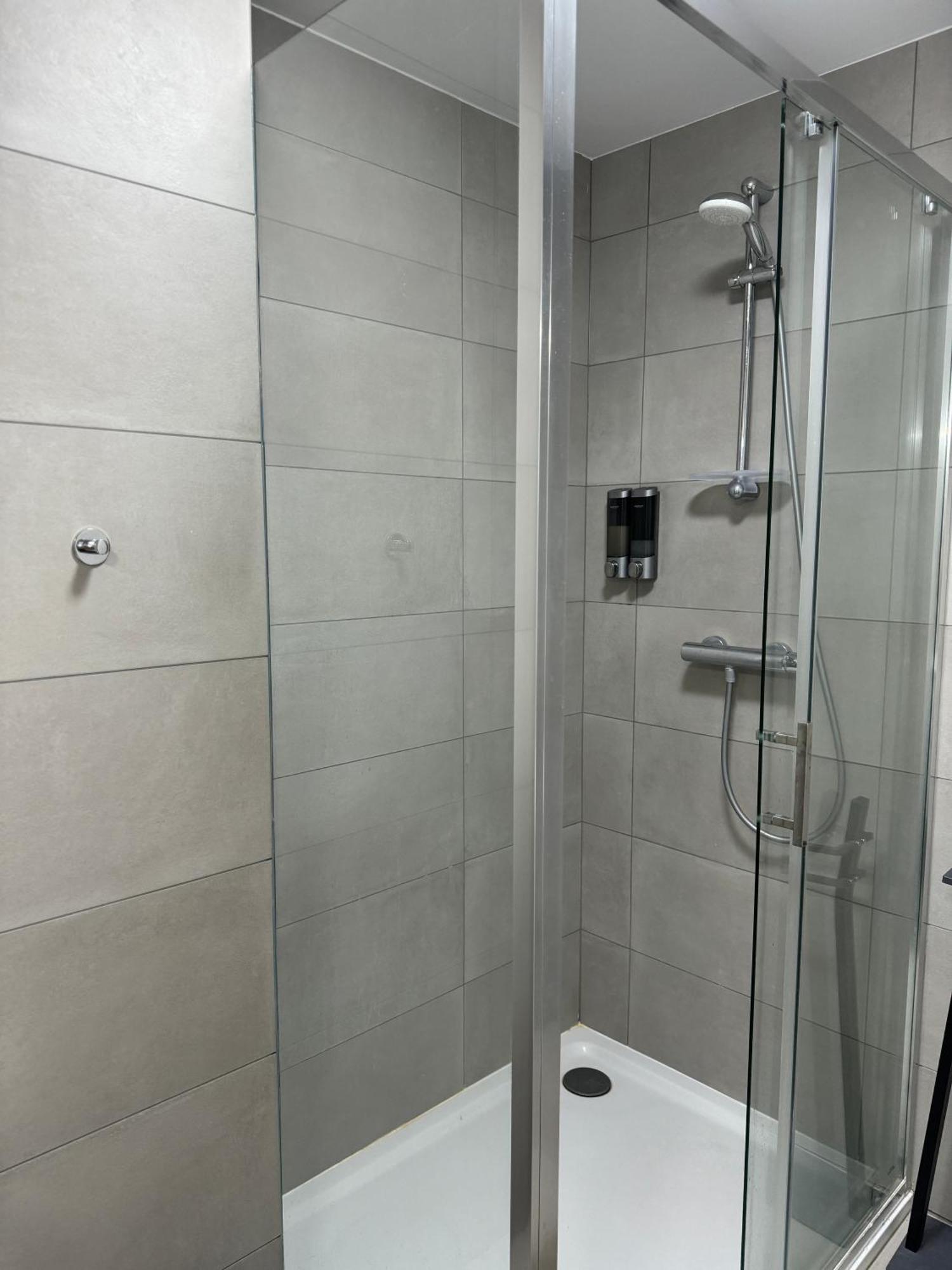 Liege Luxe & Jacuzzi Sous Les Etoiles Apartman Saint-Nicolas  Kültér fotó